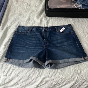 NWT OLD NAVY JEAN SHORTS